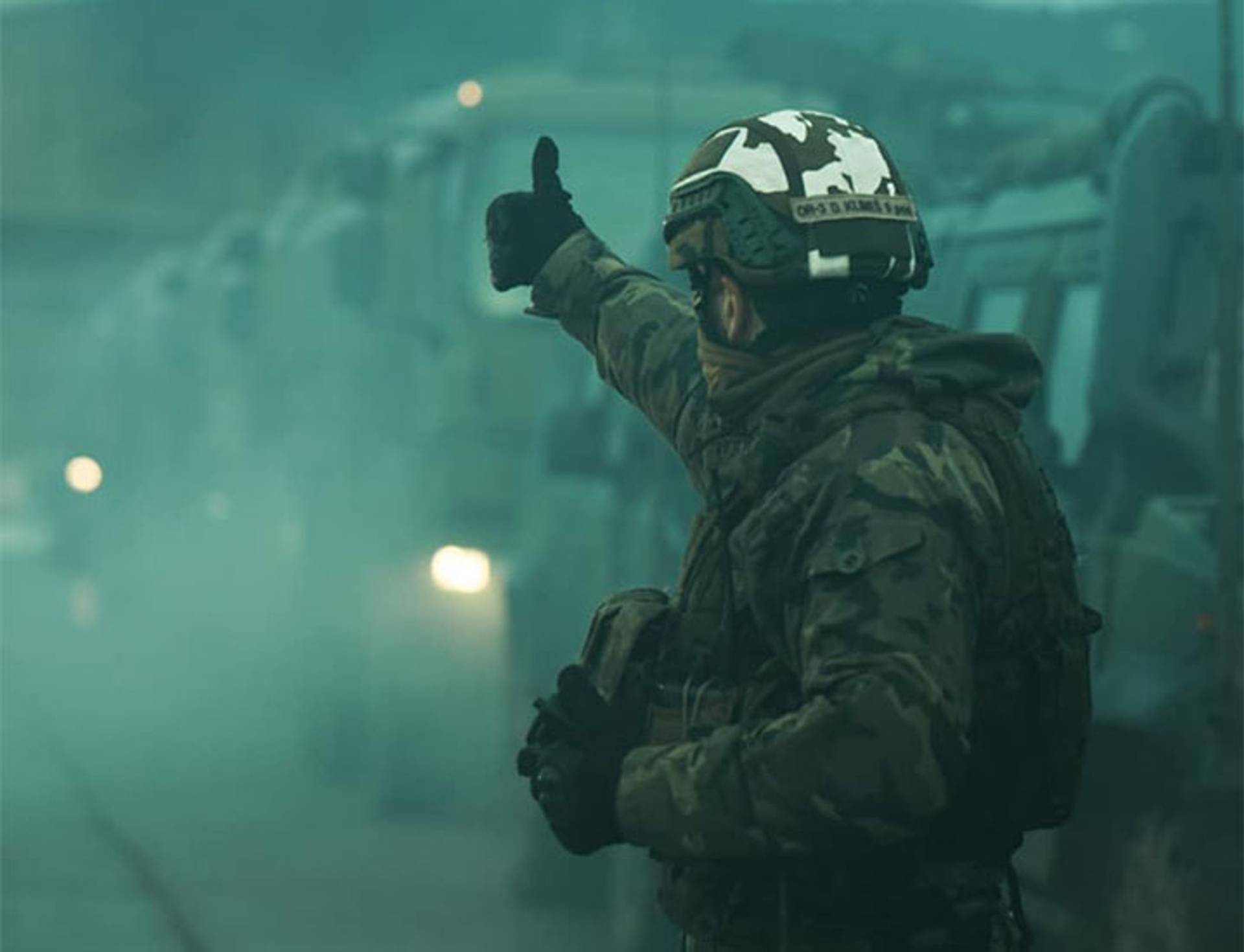 motive-718x550-0002.jpg