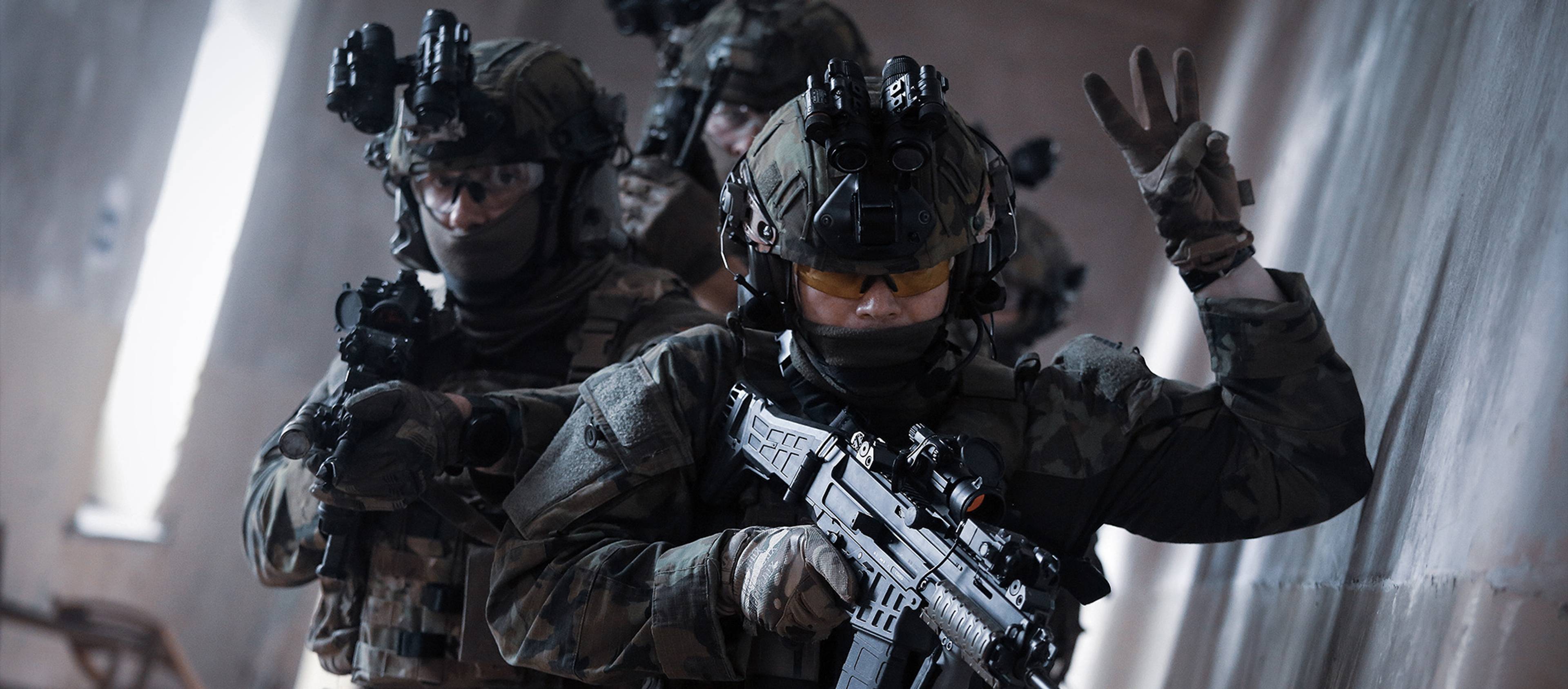 acr-motive-1900x835-cqb-004.jpg