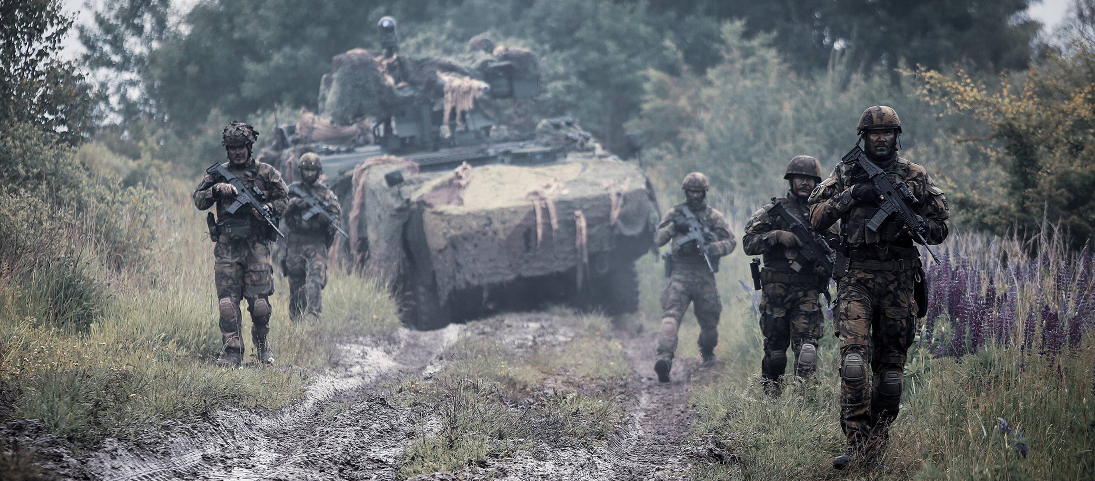 acr-motive-1900x835-pandur-011.jpg