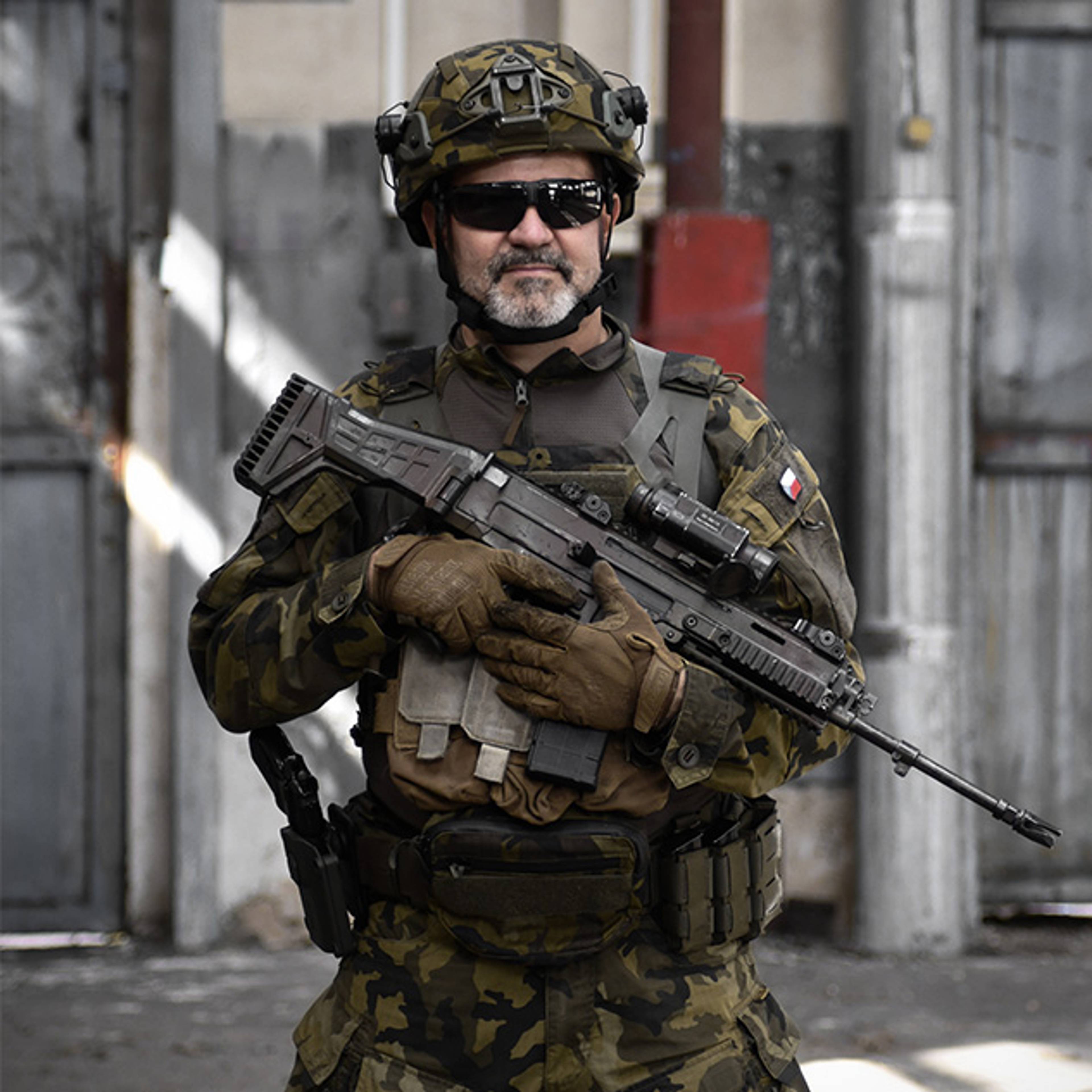 motive-633x633-0061.jpg