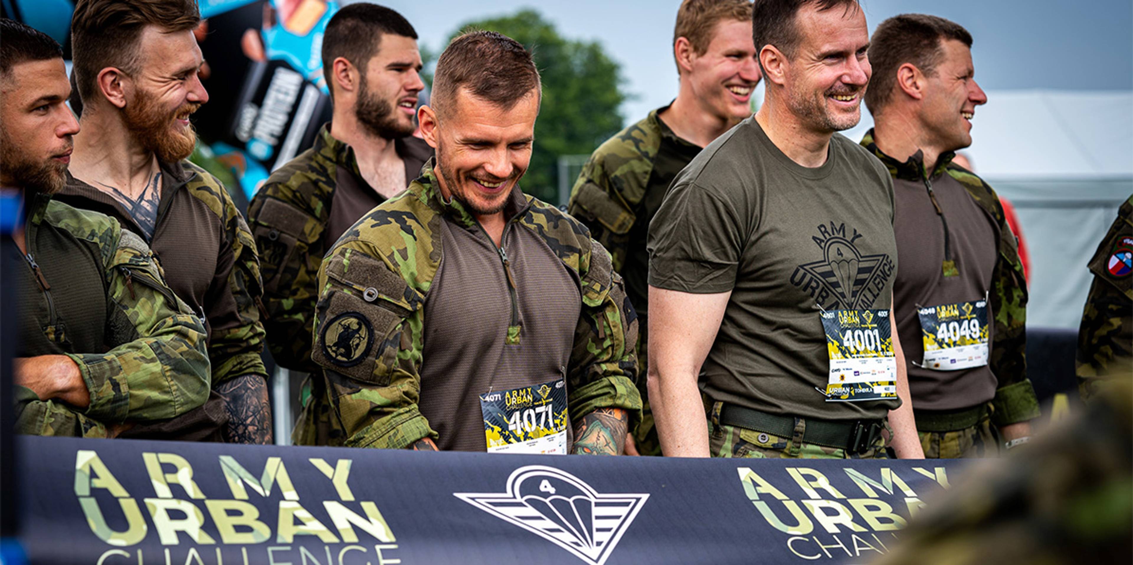 army-urban-challenge-generalporucik-rehka-s-vojaky-na-staru-15-km-zavodu_foto-radek-sikulaj-1194x596.jpg