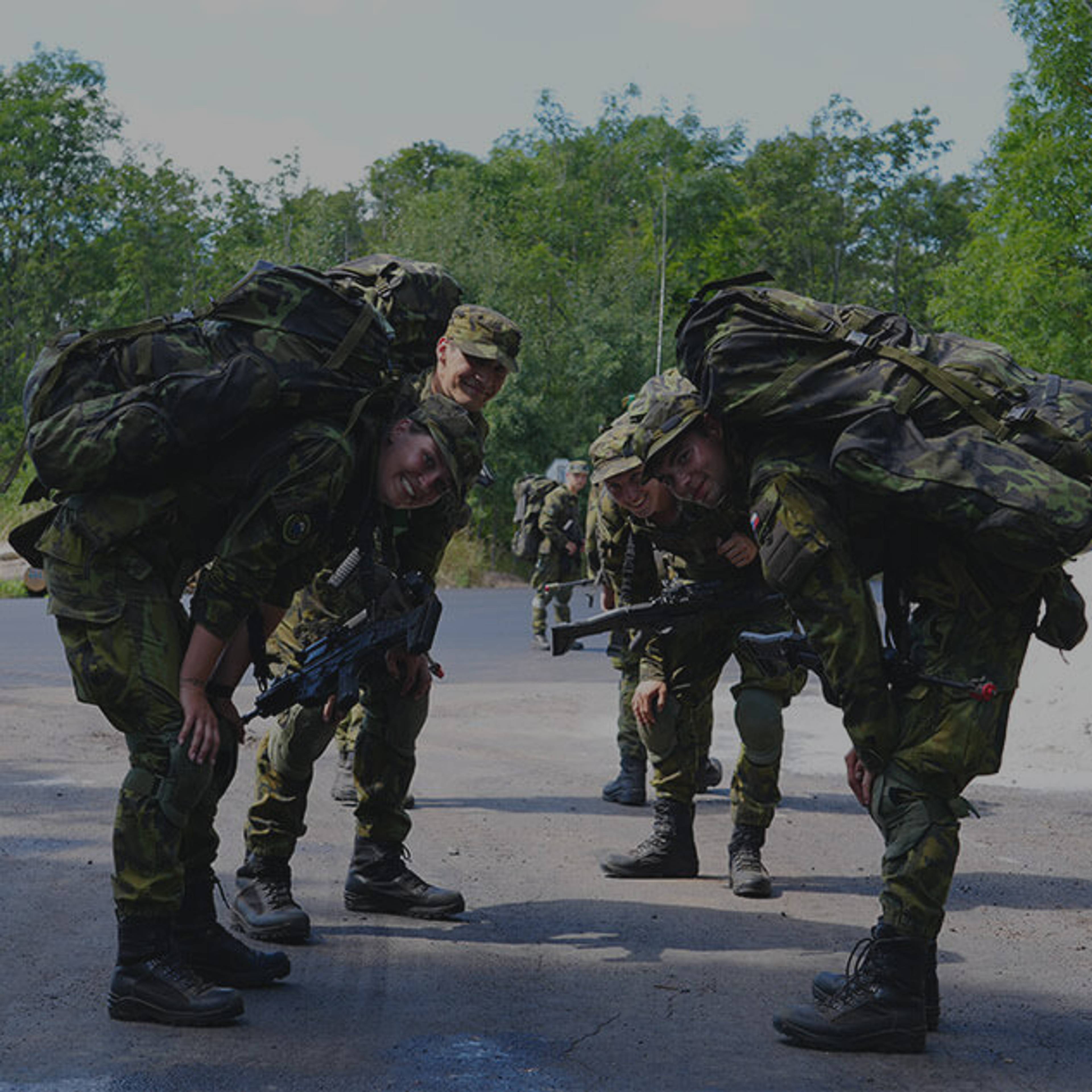 acr-dobrovolne-vojenske-cviceni-pro-stredoskolaky-633x633.jpg
