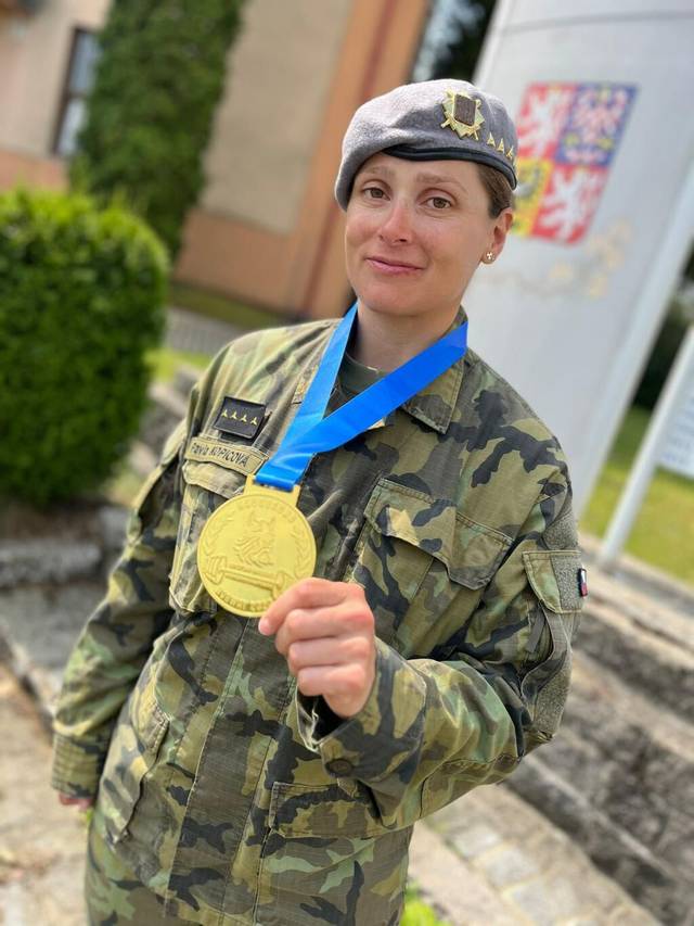 Už loni v červnu byla na mistrovství Evropy úspěšná, tehdy vybojovala dokonce nejcennější zlatou medaili. Ač podává vrcholové výkony, považuje sama sebe za amatérku.