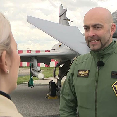 rozkaz-znel-jasne-pri-letu-steka-krev-do-nohou.-k-udrzeni-pri-vedomi-stahujeme-svaly-rika-pilot.jpg