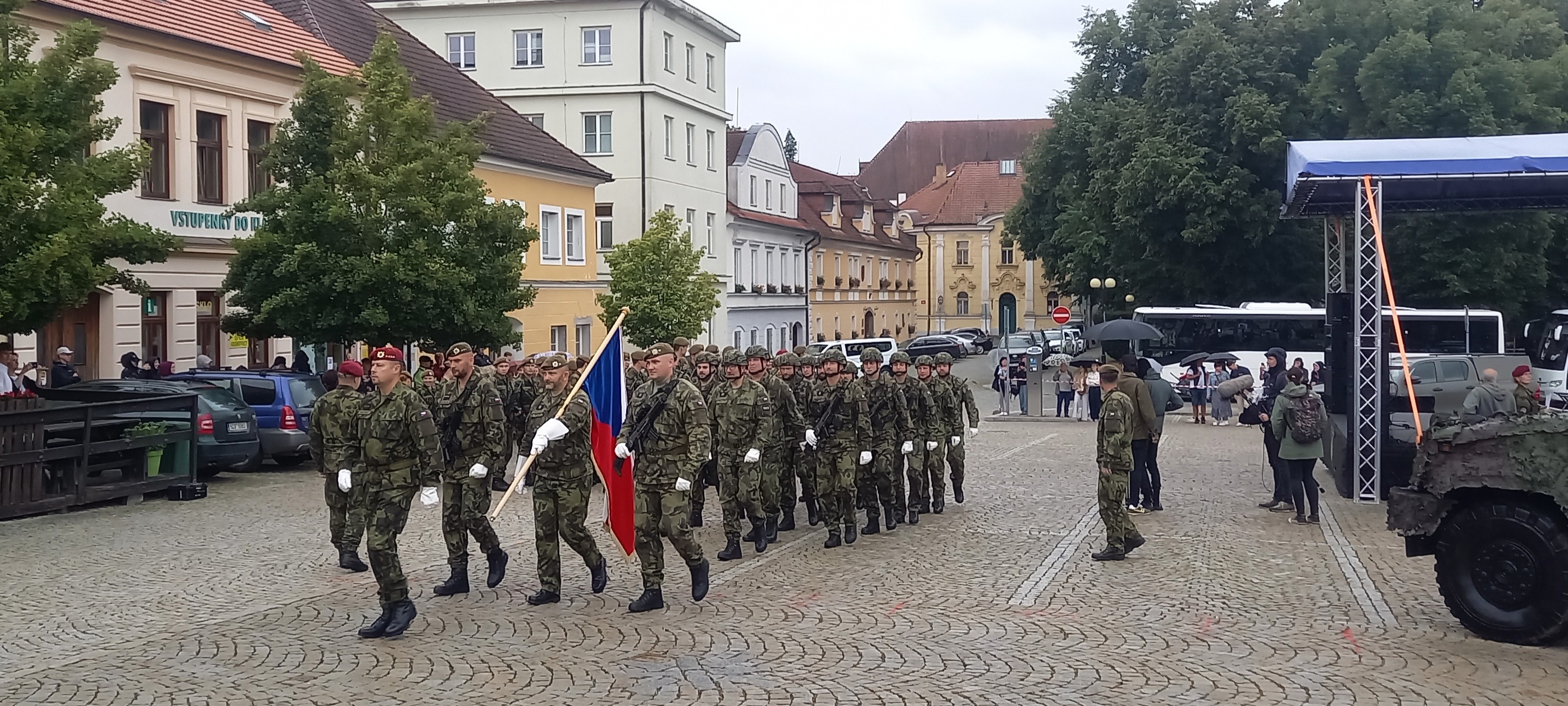 prisaha-vlajka-lepsi.jpg